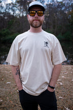 model | T-shirt Back Ecru Eucalyptus Pistachio Navy Pine Green White Black