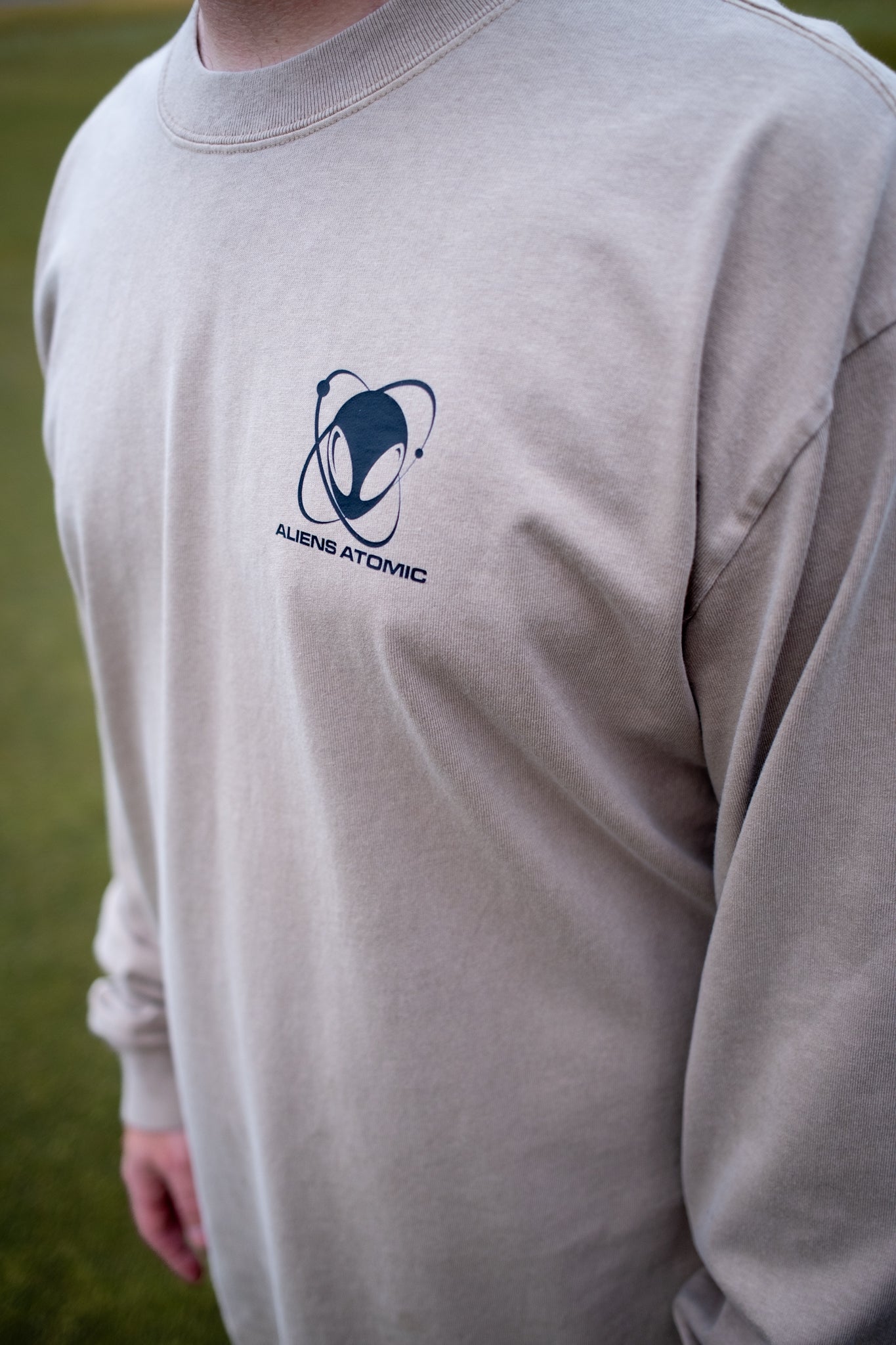 model | T-shirt Front Faded Khaki Faded Bone Faded Black Faded Grey